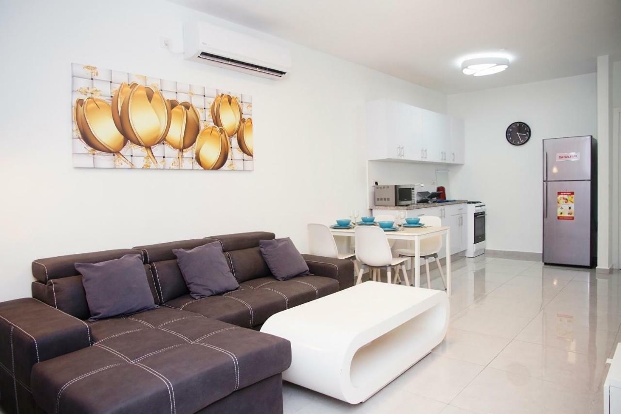 Apartments4You Maya Bat Yam Exterior photo